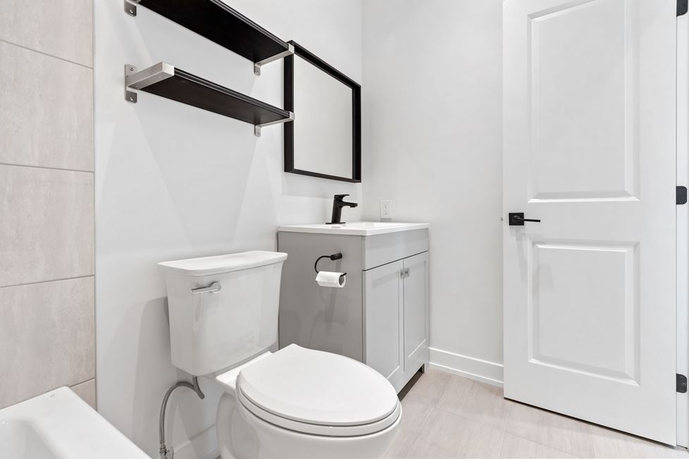 how to stop toilet bowl water level dropping overnight